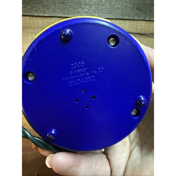 Hallmark Disney Sorcerer’s Apprentice Mickey Fantasia Ornament -missing An Arm - Picture 6 of 6